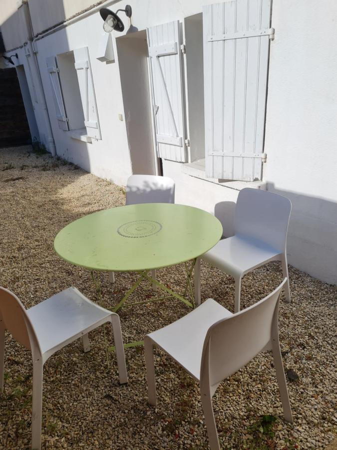 Appartement Calme Et Pratique. Тур Екстер'єр фото